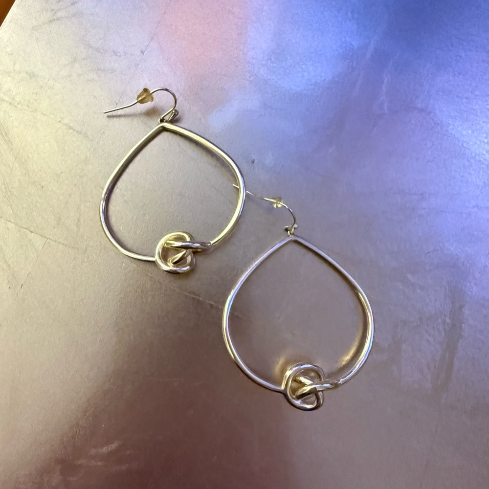 Kendra Scott Gold Love Knot Hoops